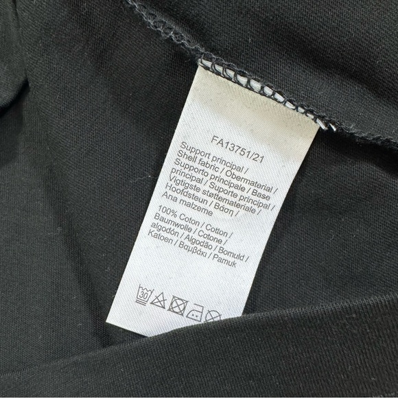 Lacoste Mens Cavier Croc V Neck Tee Shirt Black - Picture 3 of 7